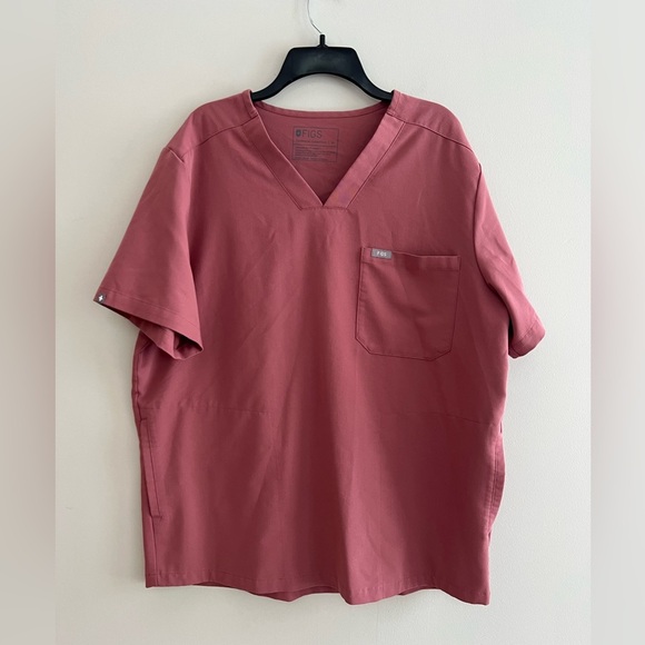 Figs Other - FIGS Chisec Three-Pocket Scrub Top in Limited Edition Mauve Pink #4857, XL